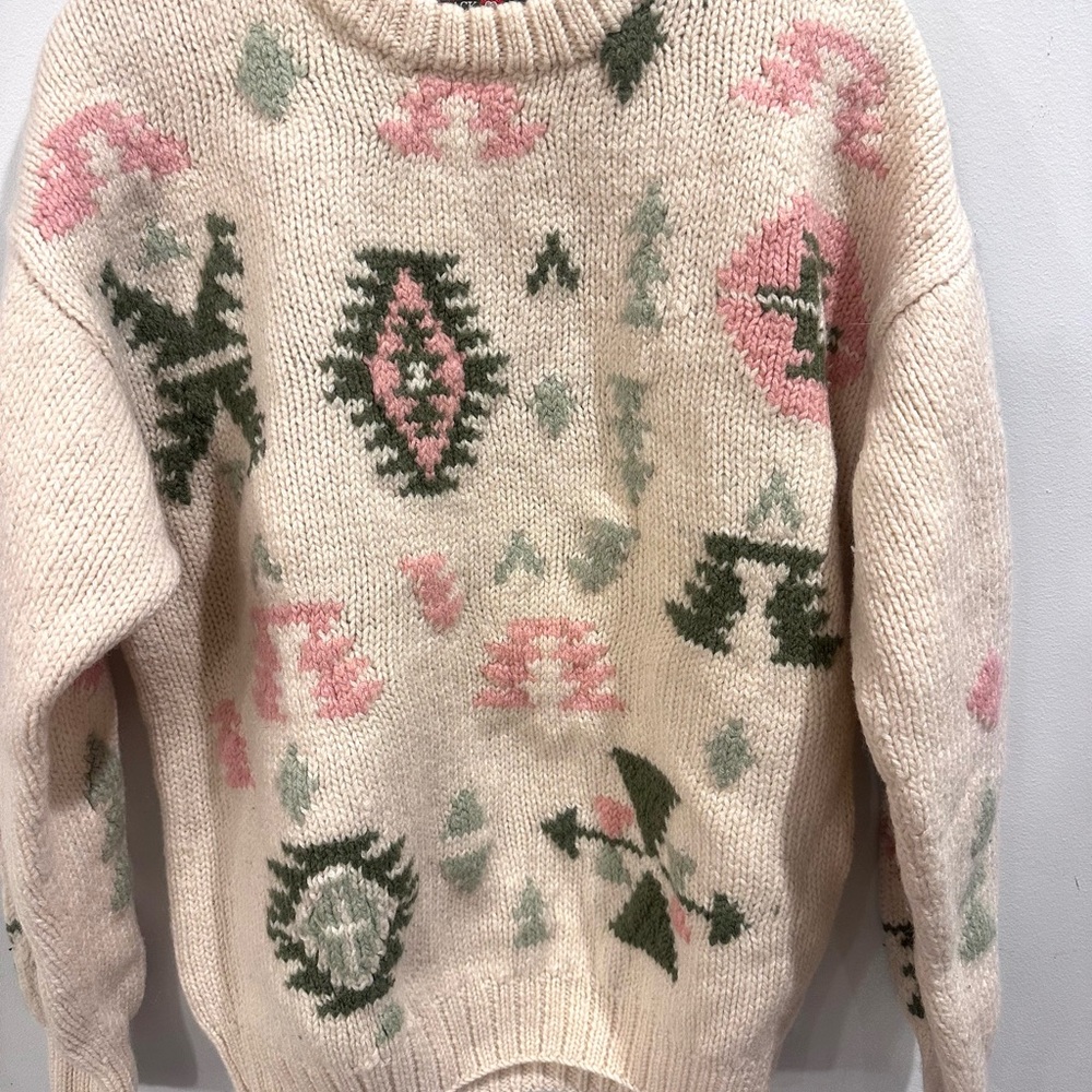 Vintage 80s 90s Outback Red Cream and Green Patterned crewneck Sweater large - Picture 2 of 8